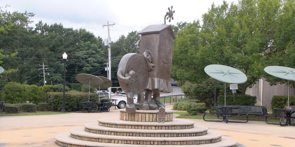Fulton's popular splash pad temporarily out of service