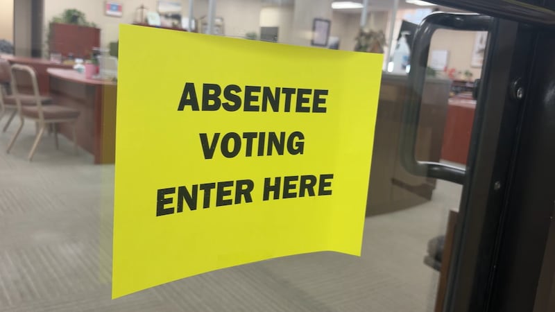 An absentee voting sign.