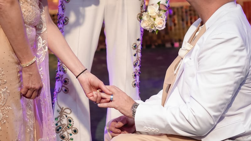 Husband dies 3 days after Las Vegas wedding; widow searches for his lost ring